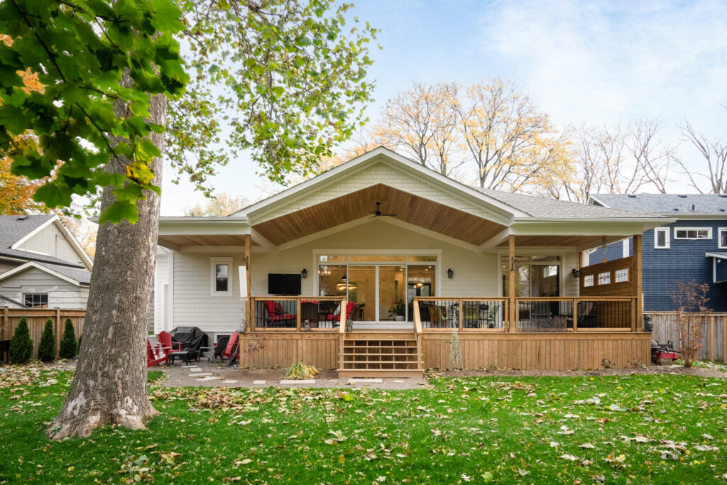 528 Lorne on developed lot.
